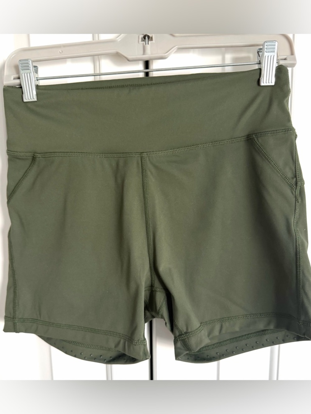 Women's Barebell High-Waist Olive Stay Put Shorts sz M worn 1x